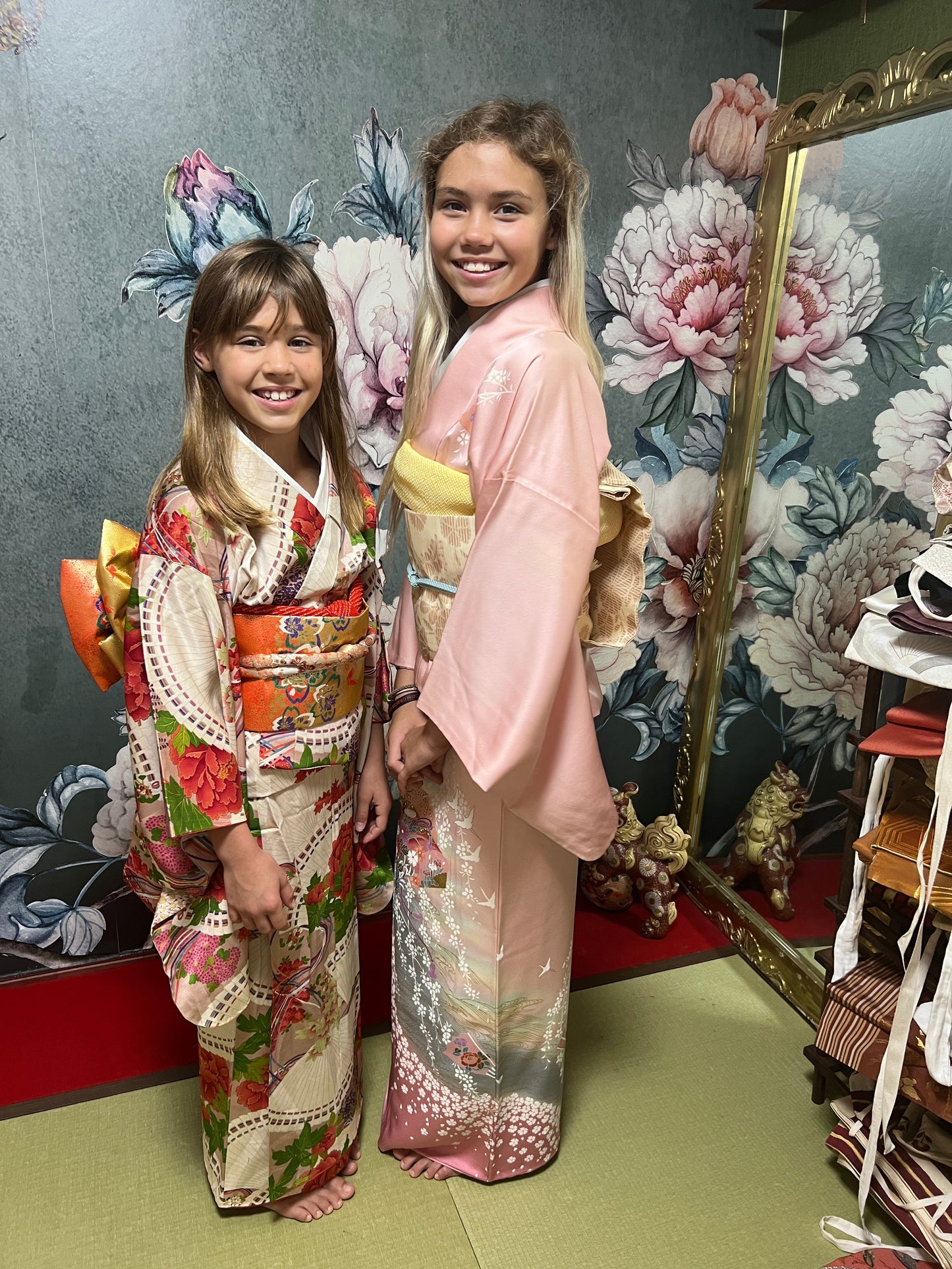 Let us make a kimono(Kimono is a gift)